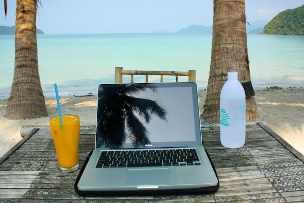 online munka tengerpart